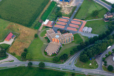 Vue aérienne de Centre de commerce et de logistique de matériaux de construction Herholz Vertrieb GmbH & Co. KG à le quartier Wessum in Ahaus dans le département Rhénanie du Nord-Westphalie, Allemagne