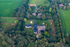Vue aérienne de PJH Oude Tanke à Rekken dans le département Gueldre, Pays-Bas