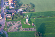 Vue aérienne de Kerkemeijer à Rekken dans le département Gueldre, Pays-Bas