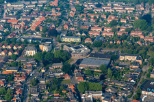 Vue aérienne de Centre culturel 't Spieker à Eibergen dans le département Gueldre, Pays-Bas