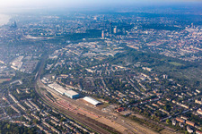 Vue aérienne de Quartier Ehrenfeld in Köln dans le département Rhénanie du Nord-Westphalie, Allemagne