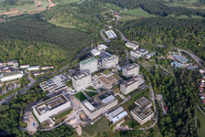 Vue aérienne de Aperçu du campus universitaire Tübingen sur la Schnarrenbergstraße à Tübingen dans le département Bade-Wurtemberg, Allemagne