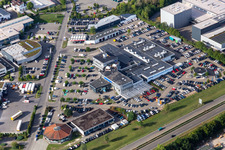 Vue aérienne de Concessionnaire automobile Brunold à le quartier Betzingen in Reutlingen dans le département Bade-Wurtemberg, Allemagne