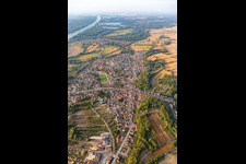 Vue aérienne de Les rives du Rhin à Mothern dans le département Bas Rhin, France