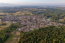 Vue aérienne de Du nord à le quartier Plittersdorf in Rastatt dans le département Bade-Wurtemberg, Allemagne