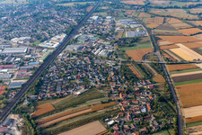 Vue aérienne de Zone industrielle du Sud-Ouest à le quartier Hatzenweier in Ottersweier dans le département Bade-Wurtemberg, Allemagne