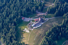 Vue aérienne de Auberge de montagne Kernhof et refuge du ski club Kappelrodeck à Seebach dans le département Bade-Wurtemberg, Allemagne