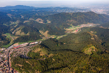 Vue aérienne de Oppenau dans le département Bade-Wurtemberg, Allemagne