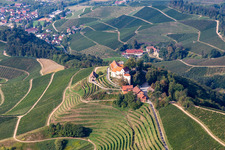 Photographie aérienne de Domaine viticole et restaurants Château de Staufenberg à le quartier Heimbach in Durbach dans le département Bade-Wurtemberg, Allemagne