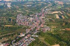 Vue aérienne de Quartier Ebersweier in Durbach dans le département Bade-Wurtemberg, Allemagne