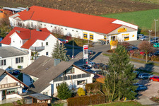 Vue aérienne de Filet à Hatzenbühl dans le département Rhénanie-Palatinat, Allemagne