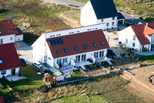 Nouvelle zone de développement An den Tongruben à Rheinzabern dans le département Rhénanie-Palatinat, Allemagne du point de vue du drone
