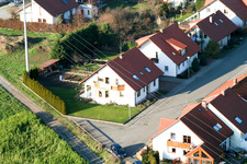 Nouvelle zone de développement An den Tongruben à Rheinzabern dans le département Rhénanie-Palatinat, Allemagne vu d'un drone