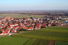 Vue aérienne de Rheinzabern dans le département Rhénanie-Palatinat, Allemagne