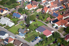 Quartier Heuchelheim in Heuchelheim-Klingen dans le département Rhénanie-Palatinat, Allemagne vu d'un drone