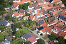 Vue aérienne de Quartier Heuchelheim in Heuchelheim-Klingen dans le département Rhénanie-Palatinat, Allemagne