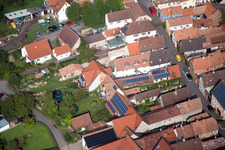 Quartier Heuchelheim in Heuchelheim-Klingen dans le département Rhénanie-Palatinat, Allemagne d'en haut