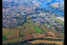 Vue aérienne de Vue d'ensemble de la ville depuis le sud à Speyer dans le département Rhénanie-Palatinat, Allemagne