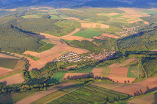 Vue aérienne de Sud-ouest à le quartier Dietenhan in Wertheim dans le département Bade-Wurtemberg, Allemagne