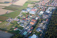 Vue aérienne de Zone industrielle à Gereuth à Hatzenbühl dans le département Rhénanie-Palatinat, Allemagne