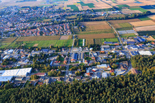 Vue aérienne de Zone industrielle de Kleinwald vue du sud à Herxheim bei Landau dans le département Rhénanie-Palatinat, Allemagne