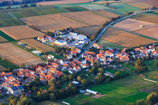 Vue aérienne de Zone commerciale de Karlshöhlchen à Freckenfeld dans le département Rhénanie-Palatinat, Allemagne