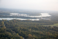 Vue aérienne de Fort-Louis dans le département Bas Rhin, France