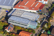 Vue aérienne de Zone industrielle Gereutäcker avec HGGS LaserCUT GmbH & Co. KG et FENNEK à Hatzenbühl dans le département Rhénanie-Palatinat, Allemagne