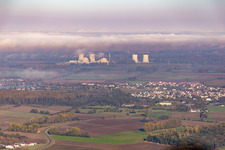 Vue aérienne de Fermé mais probablement toujours une zone d'exclusion aérienne pour toujours à Biblis dans le département Hesse, Allemagne