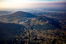 Vue aérienne de Quartier Ebersteinburg in Baden-Baden dans le département Bade-Wurtemberg, Allemagne