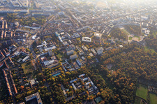 Vue aérienne de Campus sud de l'Institut de technologie de Karlsruhe (KIT) depuis le nord-est à le quartier Innenstadt-Ost in Karlsruhe dans le département Bade-Wurtemberg, Allemagne