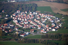 Vue oblique de Soultz-sous-Forêts dans le département Bas Rhin, France