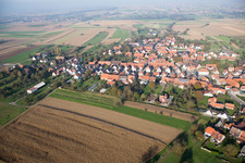 Vue aérienne de Rittershoffen dans le département Bas Rhin, France