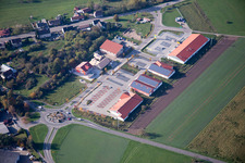 Vue aérienne de Centre commercial à le quartier Neulauterburg in Berg dans le département Rhénanie-Palatinat, Allemagne