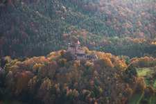 Vue aérienne de Erlenbach, château de Berwartstein à Erlenbach bei Dahn dans le département Rhénanie-Palatinat, Allemagne