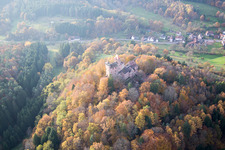 Erlenbach, château de Berwartstein à Erlenbach bei Dahn dans le département Rhénanie-Palatinat, Allemagne hors des airs