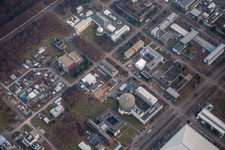 Campus Nord du KIK à le quartier Leopoldshafen in Eggenstein-Leopoldshafen dans le département Bade-Wurtemberg, Allemagne vu d'un drone