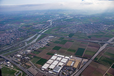 Vue aérienne de Zone industrielle Seckenheimer Landstraße/Hans-Thomastr à le quartier Neuostheim in Mannheim dans le département Bade-Wurtemberg, Allemagne