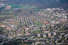 Vue aérienne de Zone de peuplement à le quartier Käfertal in Mannheim dans le département Bade-Wurtemberg, Allemagne