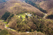 Photographie aérienne de La gastronomie d'Annette au château d'Heiligenberg à Jugenheim à Seeheim-Jugenheim dans le département Hesse, Allemagne