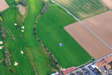 Vue oblique de Terrain de golf à Groß-Zimmern dans le département Hesse, Allemagne