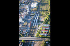 Vue aérienne de Gare à le quartier Queichheim in Landau in der Pfalz dans le département Rhénanie-Palatinat, Allemagne