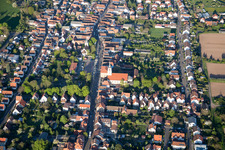 Quartier Queichheim in Landau in der Pfalz dans le département Rhénanie-Palatinat, Allemagne depuis l'avion