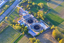 Vue aérienne de Station d'épuration sur l'A65 à Edenkoben dans le département Rhénanie-Palatinat, Allemagne