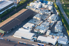 Vue aérienne de Site de l'usine de matériaux isolants DHT Handel+Technik GmbH à Stockstadt am Rhein dans le département Hesse, Allemagne