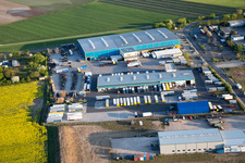 Vue aérienne de Zone industrielle et commerciale NON avec Nalco Deutschland Manufacturing GmbH à Biebesheim am Rhein dans le département Hesse, Allemagne