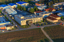Vue aérienne de Études Hope Media Europe eV et 7da à le quartier Sandwiese in Alsbach-Hähnlein dans le département Hesse, Allemagne