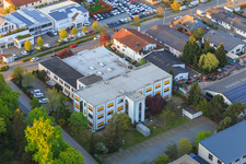 Vue oblique de Zone industrielle de Sandwiesen avec Laetus à le quartier Sandwiese in Alsbach-Hähnlein dans le département Hesse, Allemagne