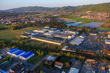 Photographie aérienne de Intersnack Deutschland SE usine d'Alsbach depuis l'ouest à le quartier Sandwiese in Alsbach-Hähnlein dans le département Hesse, Allemagne