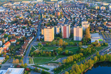 Vue aérienne de 5 immeubles résidentiels de grande hauteur dans la Taunusstraße à Taunusanlage à Bensheim dans le département Hesse, Allemagne